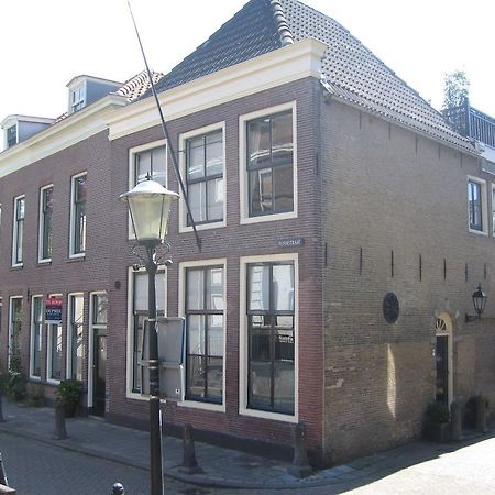 B&B De Kamer Hiernaast Gouda Exterior foto