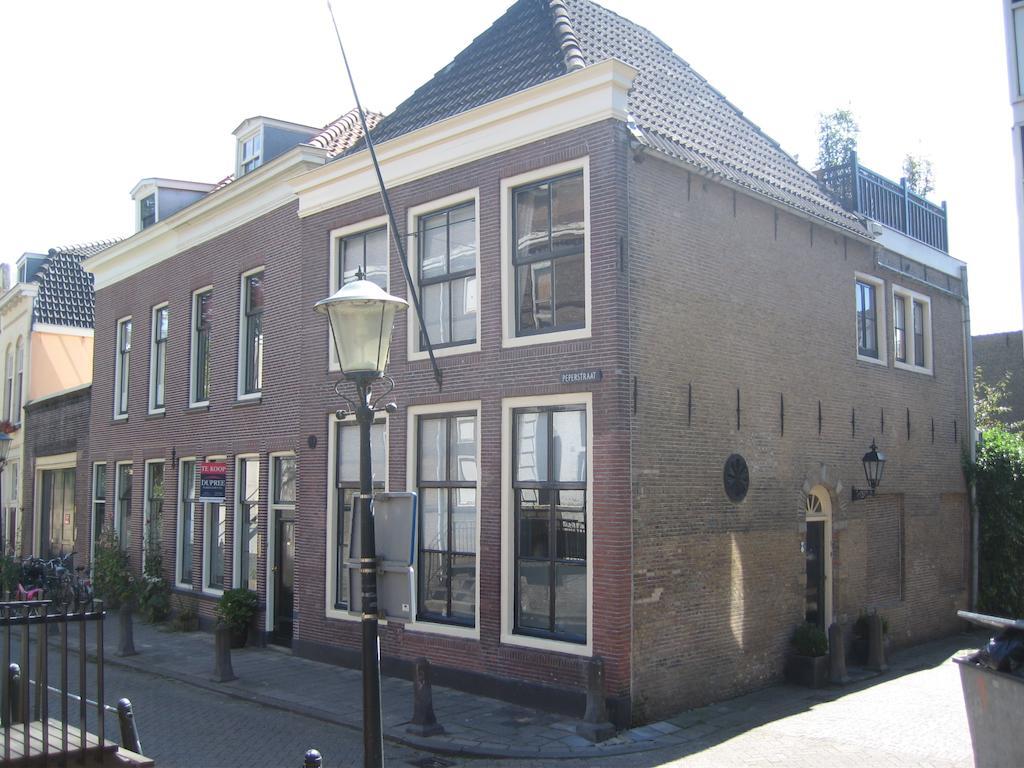 B&B De Kamer Hiernaast Gouda Exterior foto